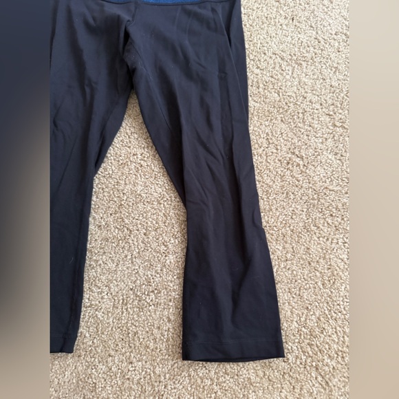Black and Blue Leggings - Picture 8 of 8